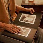 Les astuces pour conserver ses souvenirs dans un album photo